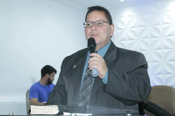 Pastor Luiz Roberto